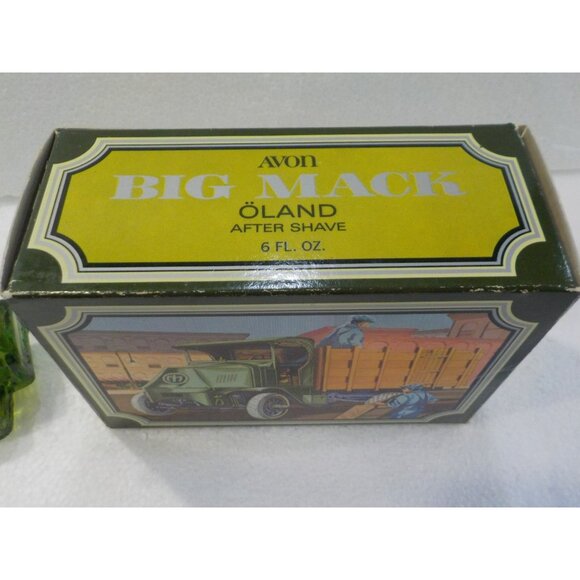 Vintage Avon Big Mack 80 HP Oland After Shave 6 oz Green Glass Truck Decanter - Picture 3 of 4
